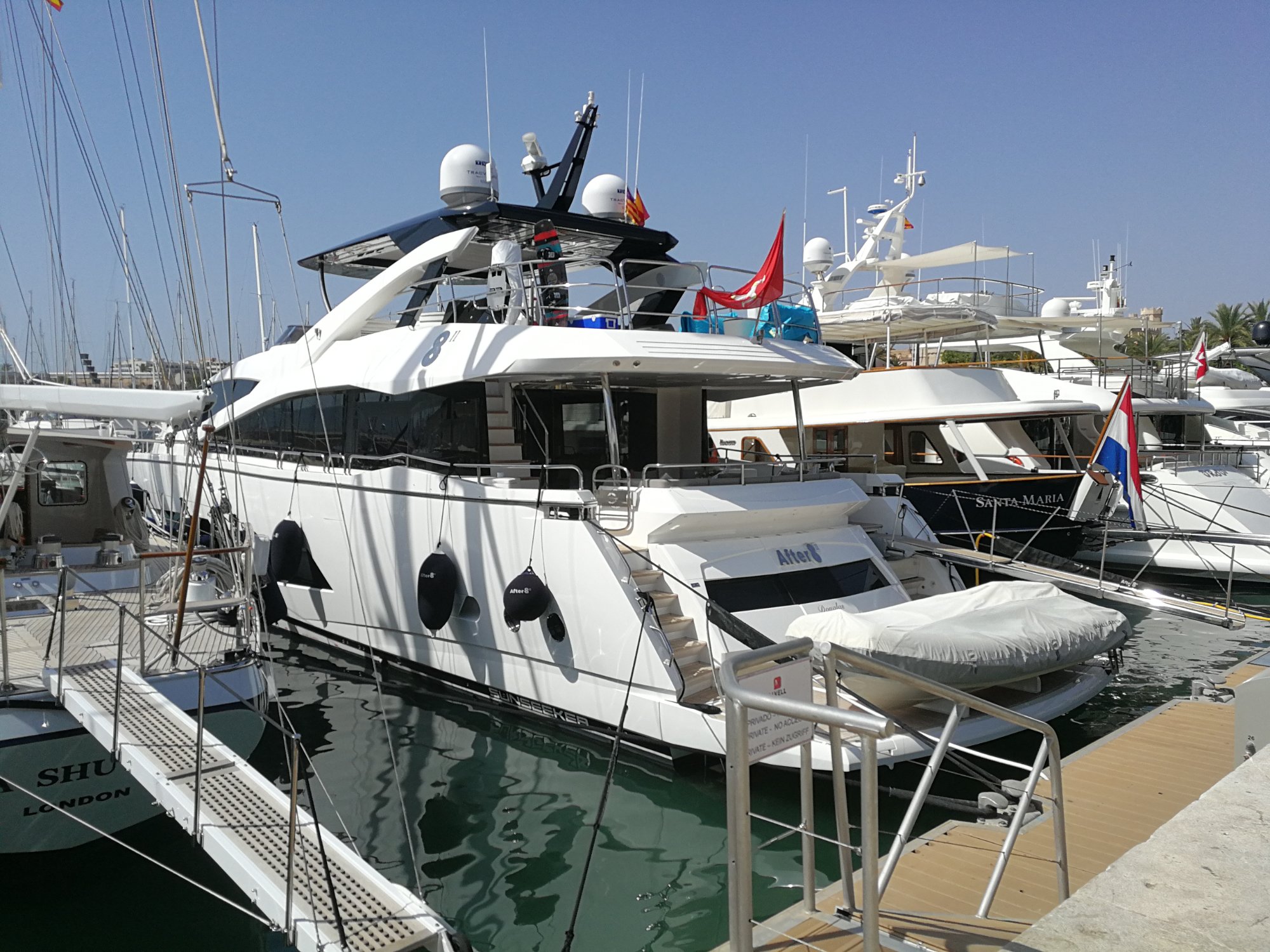 yacht-2-2